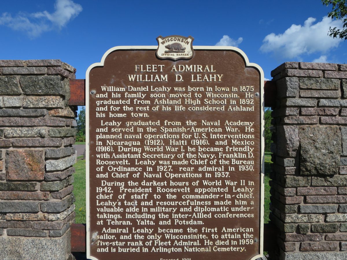 William D Leahy